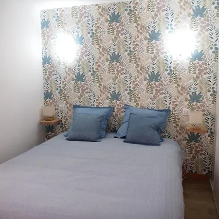 Apartment La Baie 13 Roses